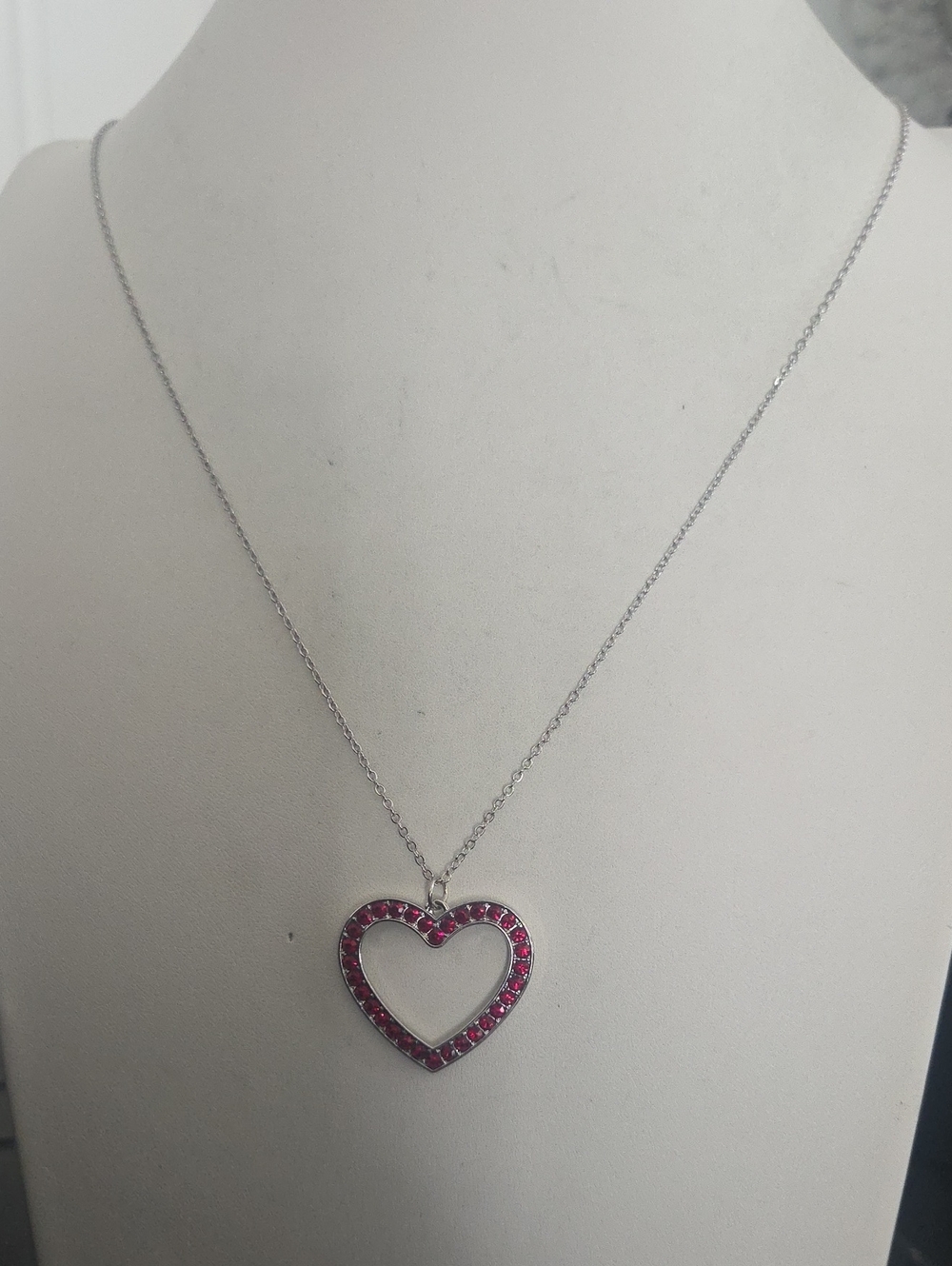 Paparazzi Dainty Darling Red Necklace NWT